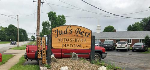 Jud's Best - Medina